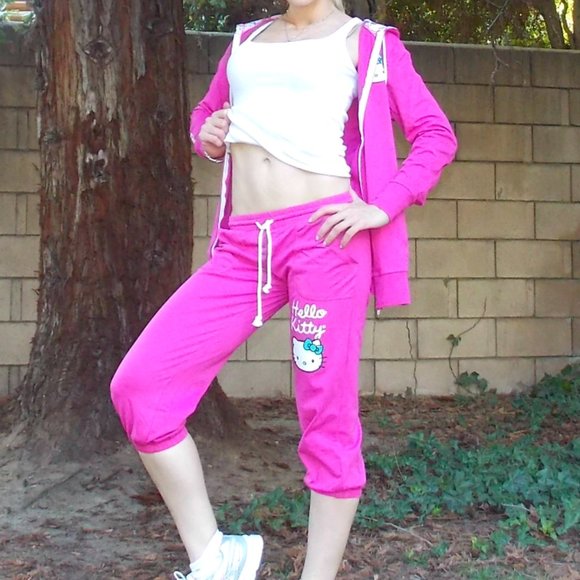 NWT Sanrio Hello Kitty Signature cotton blend Capri Pants, S,M,L,XL - Picture 5 of 5